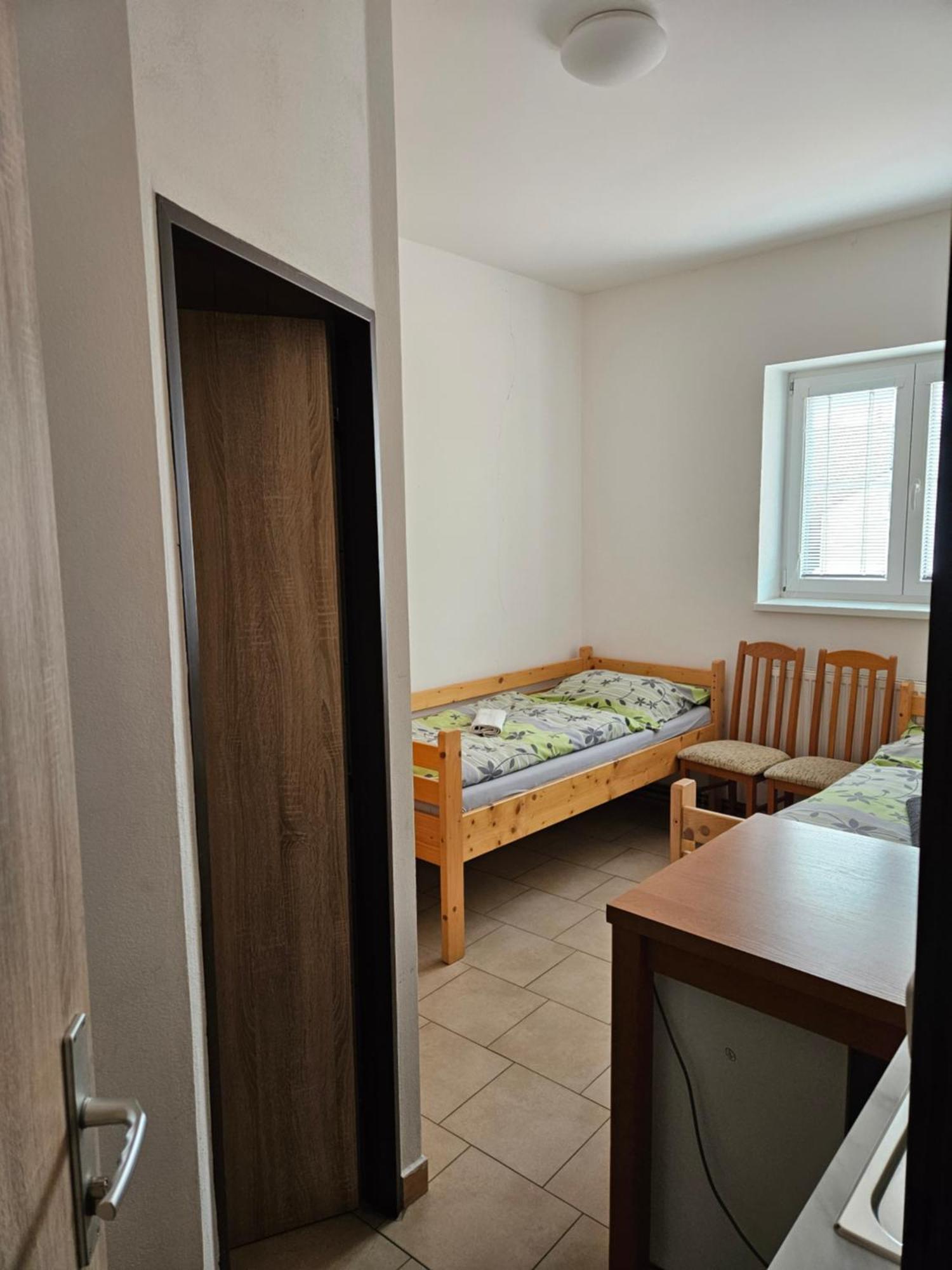 Penzion & Ubytovani Chrast  Exterior foto